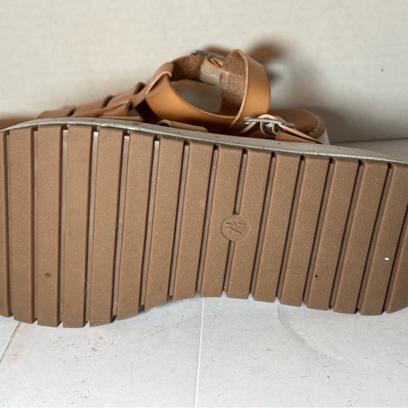 Universal Threads NEW 2” wedge sandal size 7.5 - Picture 4 of 4